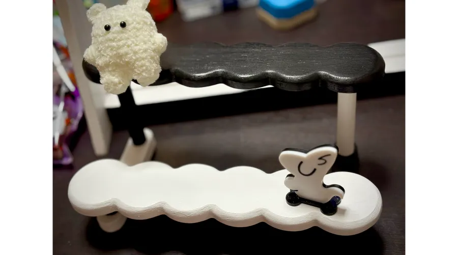 グッズを並べる用の台