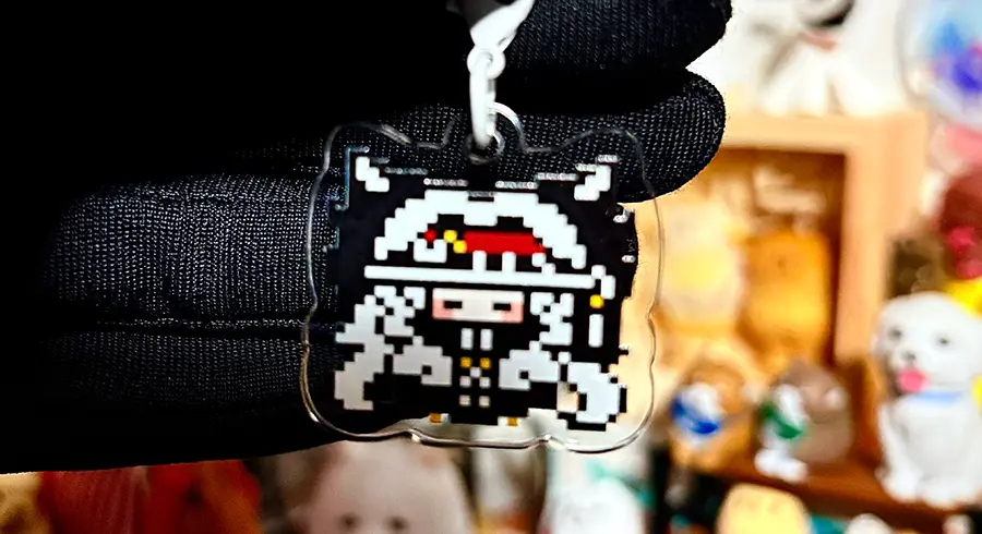 ぺといぬのドット絵チャーム裏面